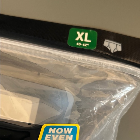 Hanes Men's White Tagless Briefs 6-Pack XL - Picture 3 of 8